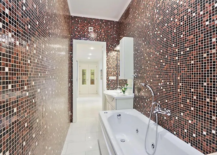 Luxury 2 Bed Flat - Close To Vatican Apartment *