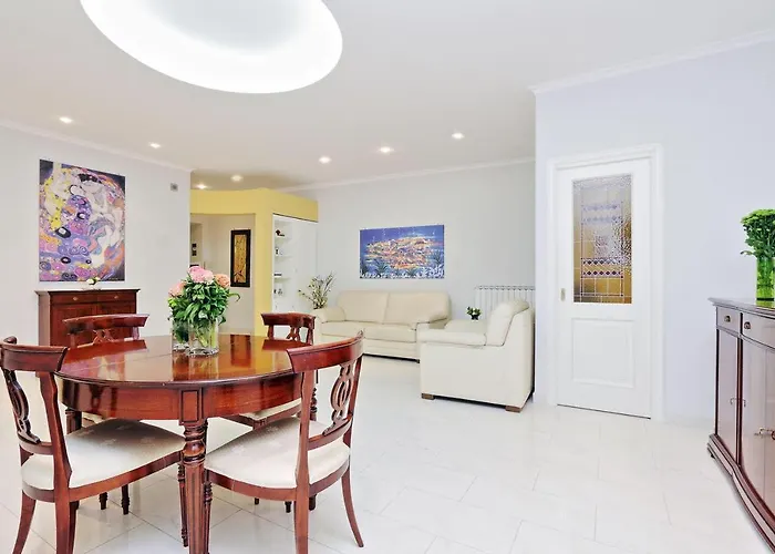 Luxury 2 Bed Flat - Close To Vatican *